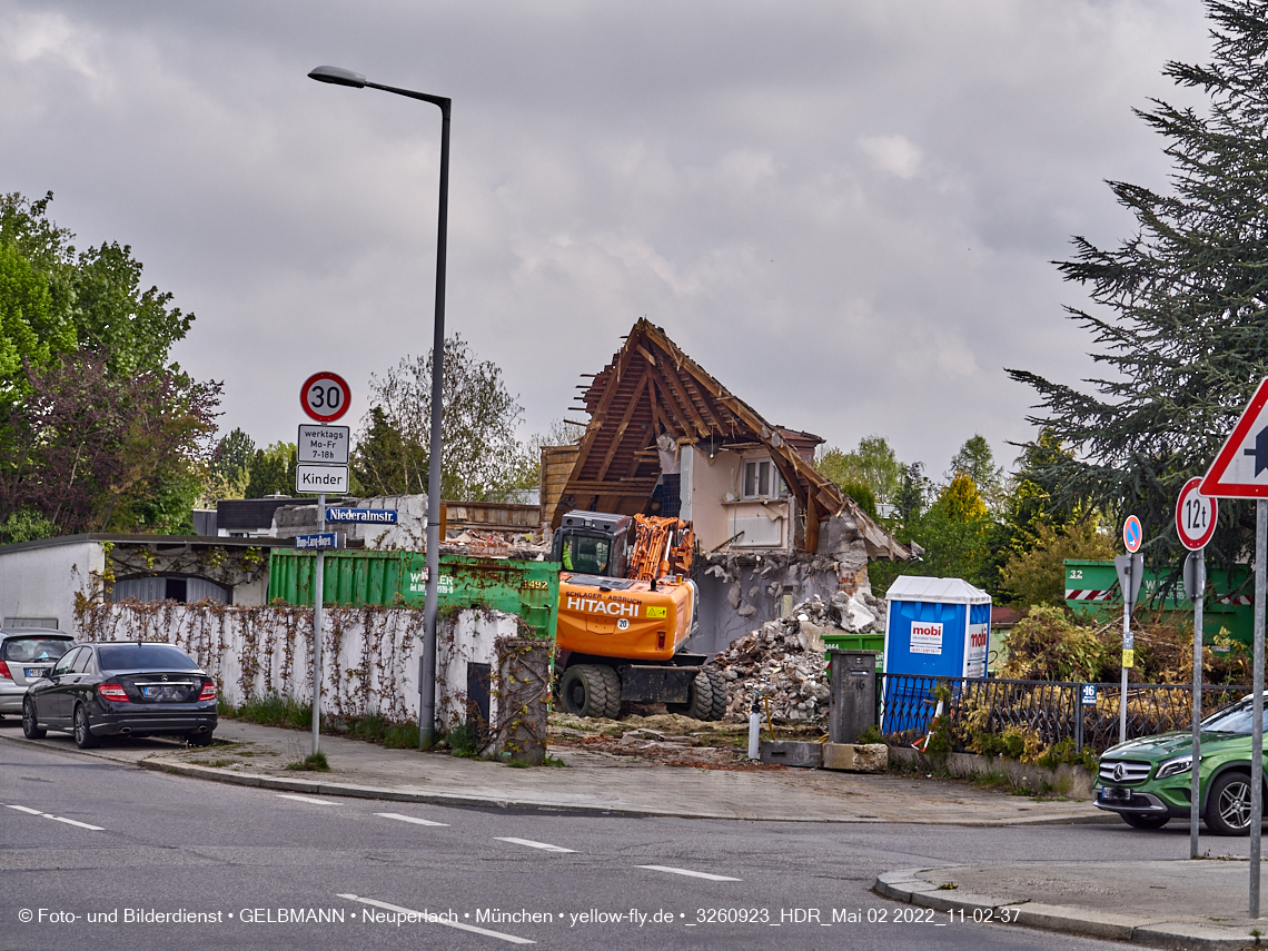 02.05.2022 - Baustelle Niederalmstraße 16